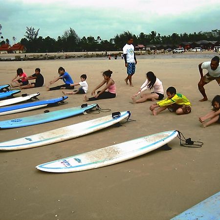 Eastana Cherating Beach Resort Екстер'єр фото