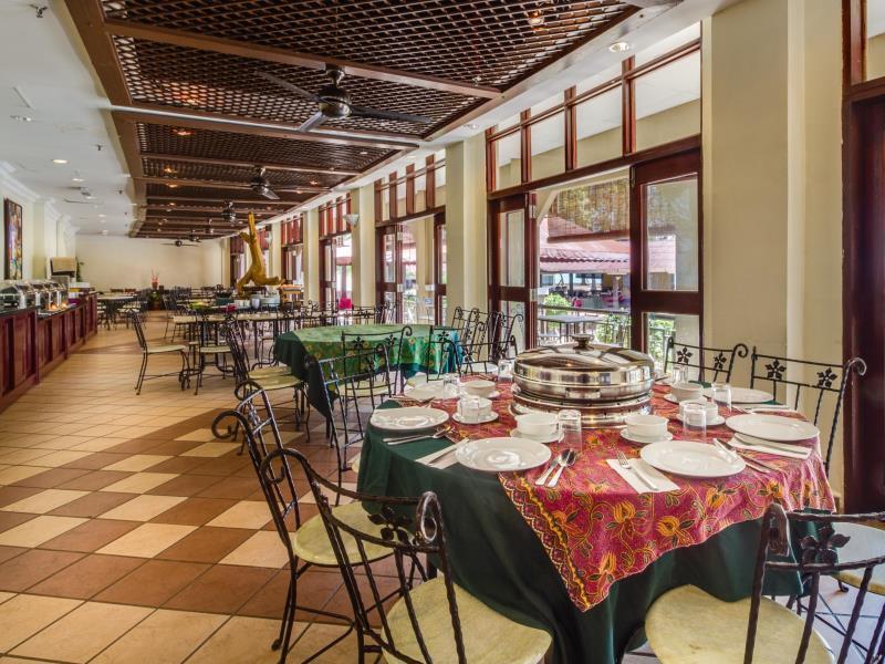 Eastana Cherating Beach Resort Екстер'єр фото